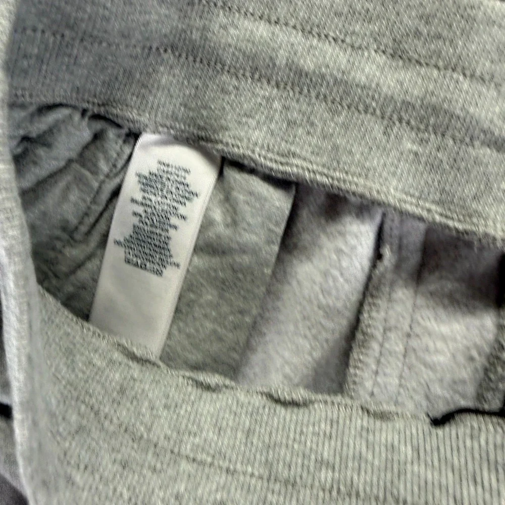 True Religion Shorts Mens XL Gray Sweat Basketball Running Performance Sports